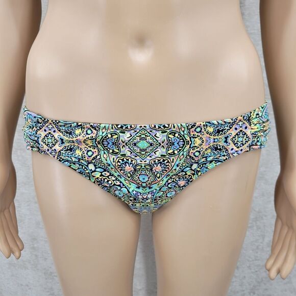 Victoria's Secret Bikini The Getaway Halter and Knockout Bottoms Ruched - Picture 5 of 15